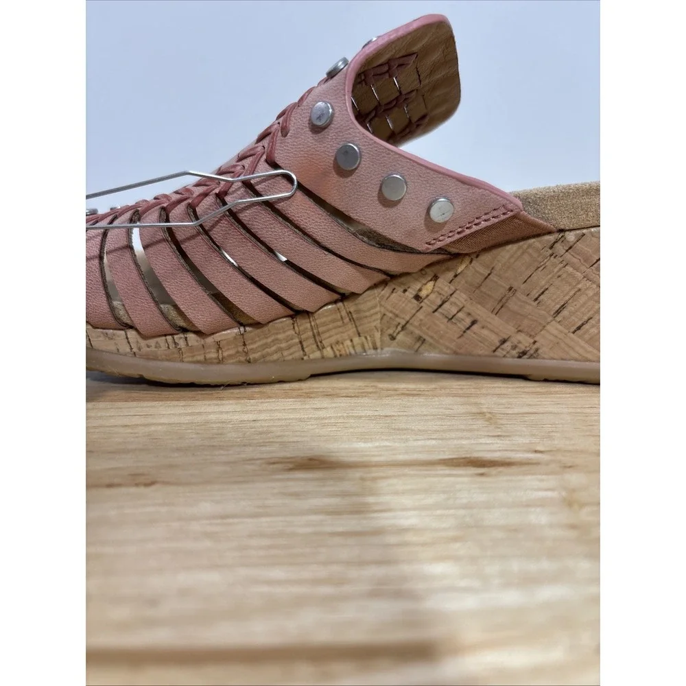 BareTraps Light Pink Silver Studded Strappy Fritsy Cork Wedge Sandals 8‎ M